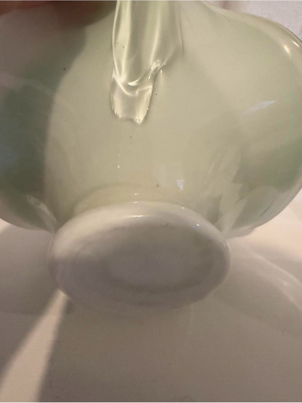 Vintage MCM Hand Blown Murano Style Green White Cased Art Glass Basket Bowl 12.5 - Picture 6 of 8
